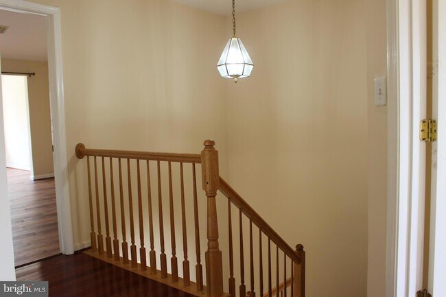 Building Photo - 42856 Golf View Dr