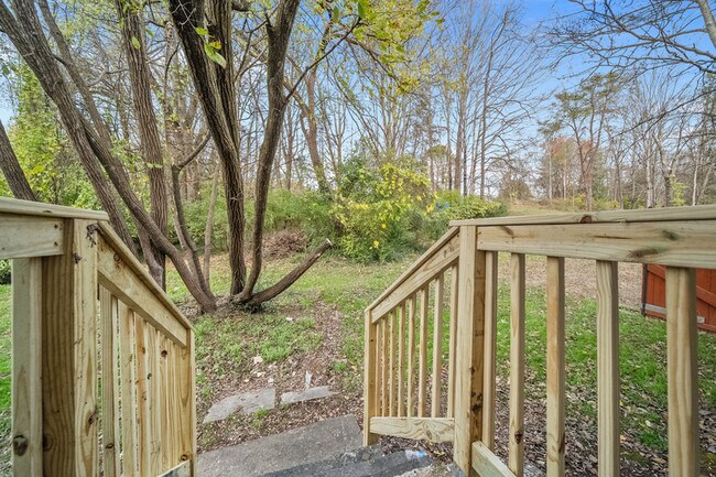 Building Photo - 150 Lawton Rd