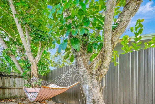 Building Photo - 2809 NW 7th Ave