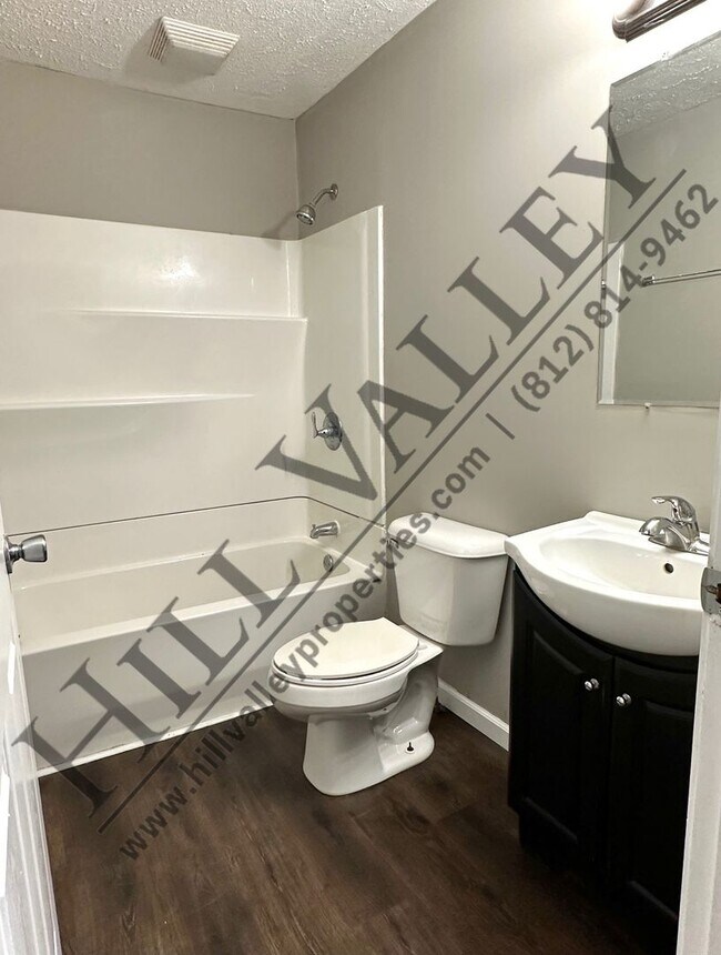 Building Photo - 1121 S 7th St