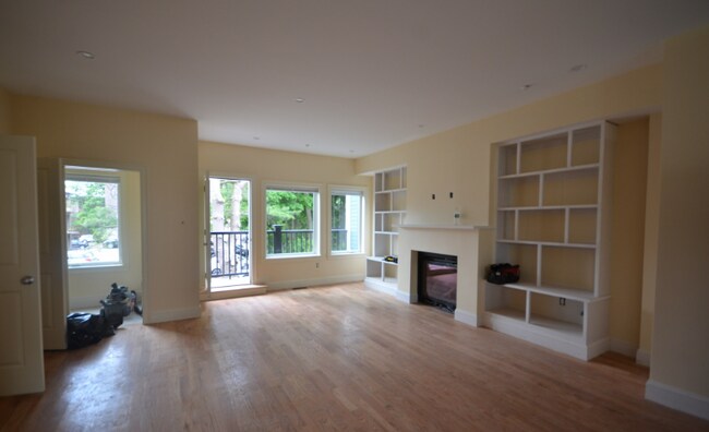 Building Photo - 118-120 Tremont St