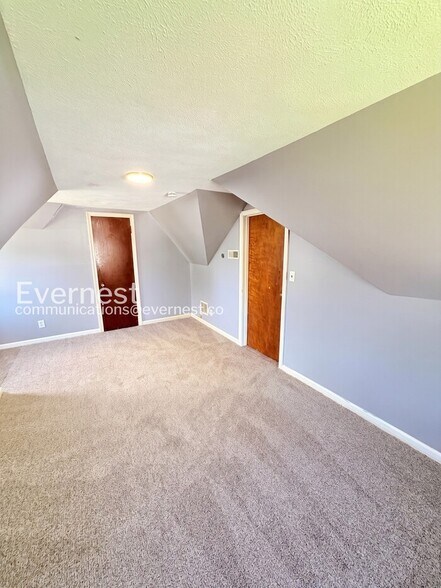 Building Photo - 1803 Talbot St
