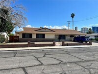 Building Photo - 604 Bonita Ave