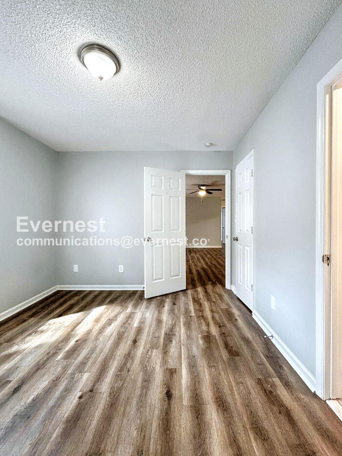 Building Photo - 6441 Osprey Trail