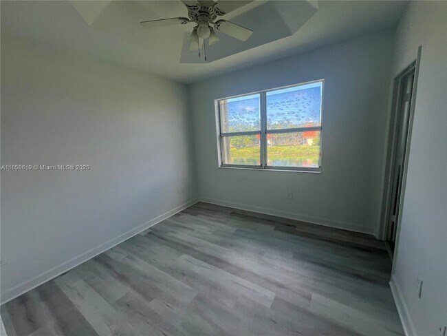 Building Photo - 1655 NE 33rd Rd