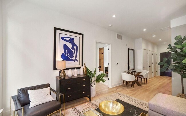 Building Photo - One Bedroom Condo in the Heart of the City + Rooftop Deck **Half Month Free on 12 Month Lease**