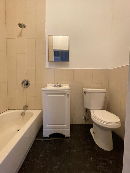 Building Photo - 25 Bergen Ave