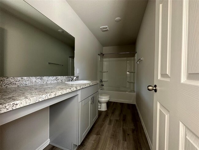 Building Photo - 270 Cumberland Forest Dr