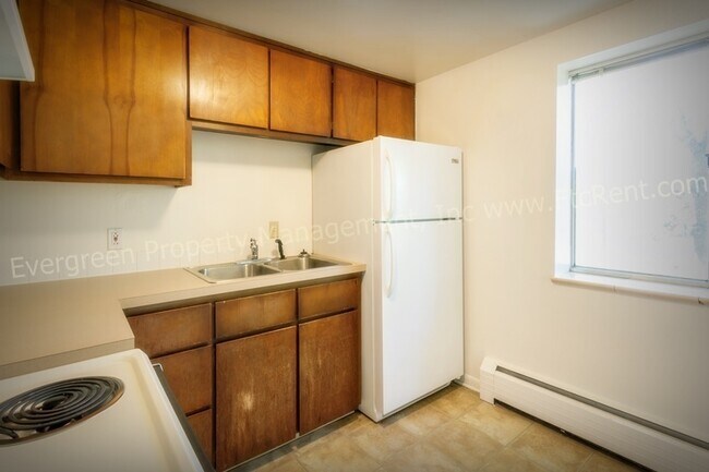 Building Photo - 1109 Alford St