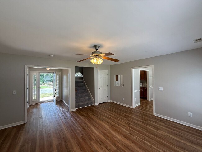 Building Photo - 2403 Mid Salem Dr