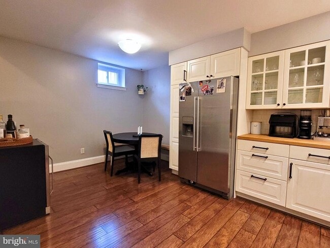 Building Photo - 1106 Lombard St