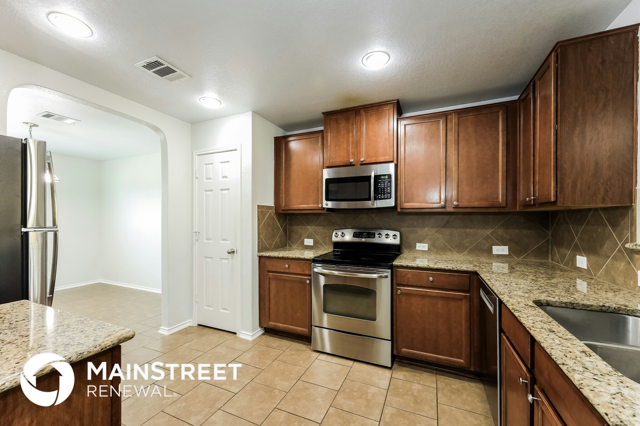 Building Photo - 11527 Fort Smith