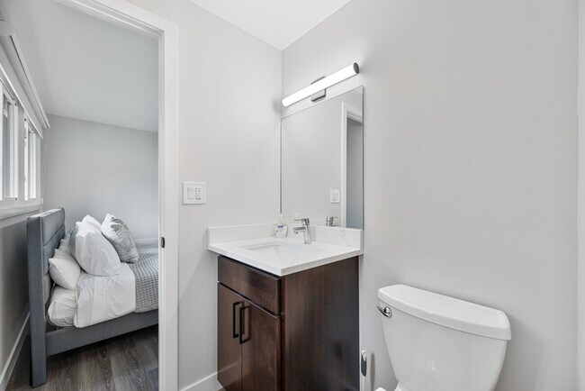 Building Photo - 227 Wakefield Ln