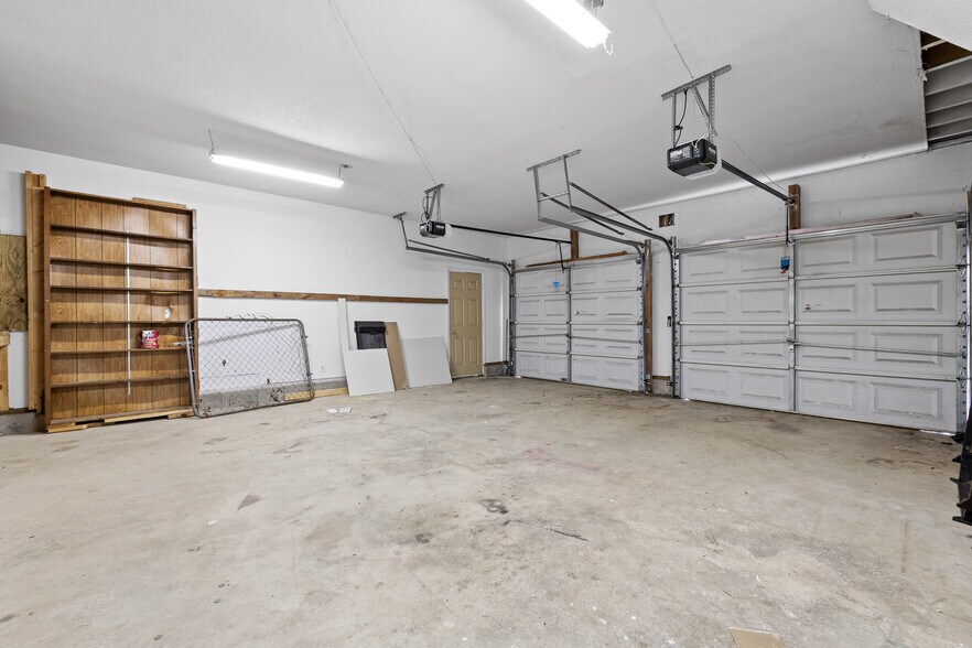 Building Photo - 224 N Brent Dr