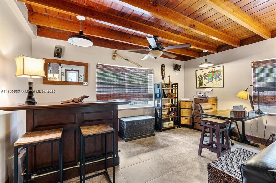 Building Photo - 2431 Overbrook St