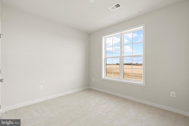 Building Photo - 22395 Claude Moore Dr