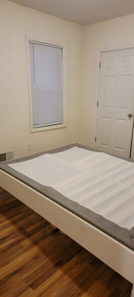 Building Photo - 227 Muhlenberg Pl