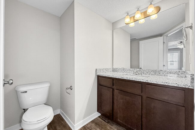 Building Photo - 2621 NW Lois Ln