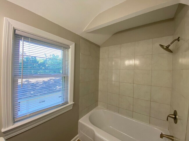 Building Photo - 5248 Haverford Dr