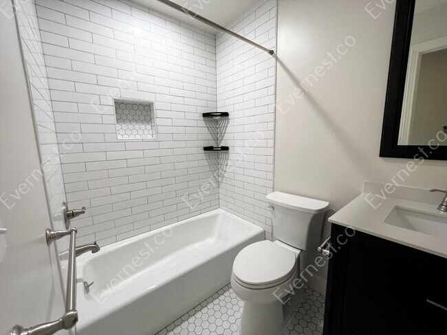 Building Photo - 1227 33rd St S