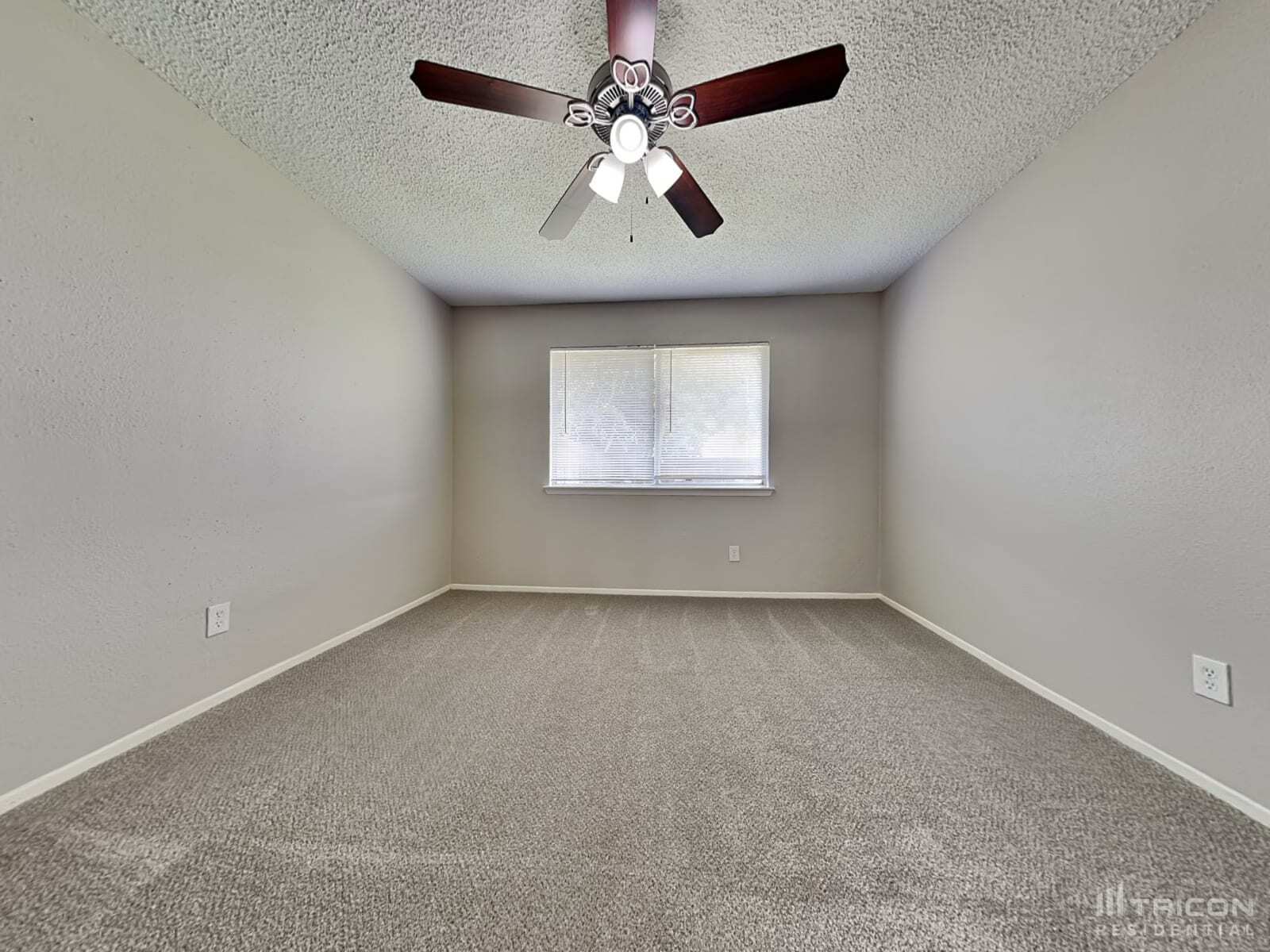 Building Photo - 17803 Glenmark Dr