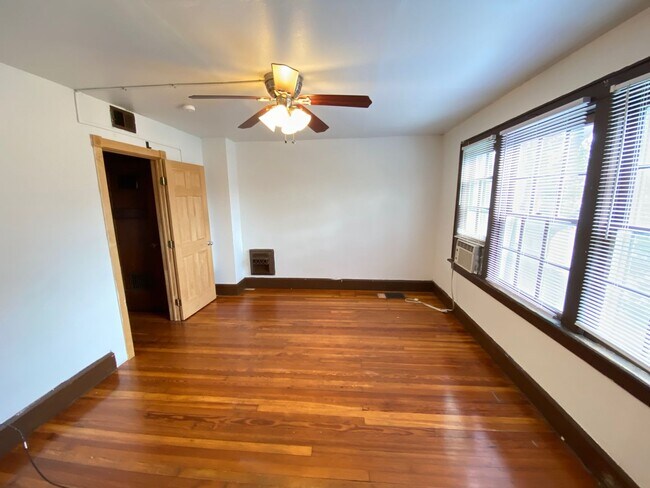 Building Photo - W Patterson Ave 24-26 IF