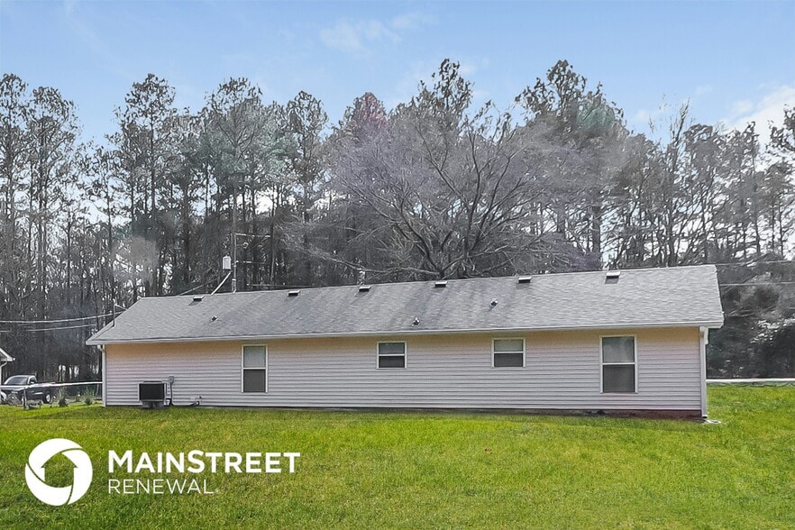 Building Photo - 207 E Wade St