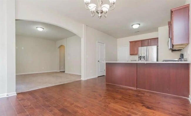 Building Photo - 3369 Castleberry Village Cir