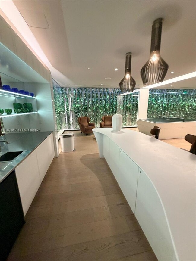 Building Photo - 1000 Brickell Plaza