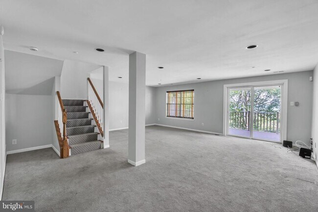 Building Photo - 192 Lemonton Way