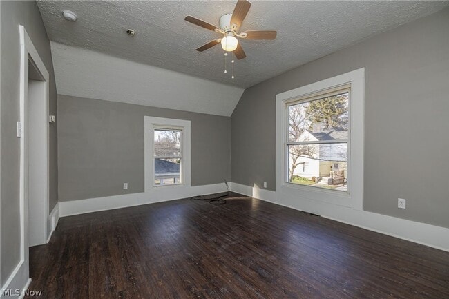 Building Photo - 228 Gates Ave