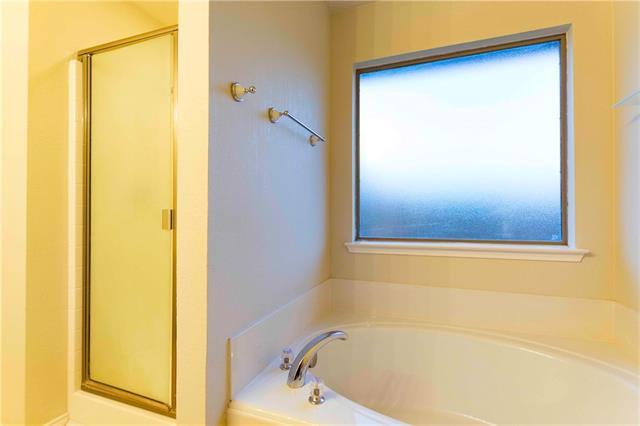 Building Photo - 365 Basswood Ln