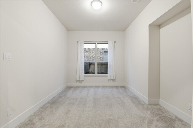 Building Photo - 12434 Tullich Run Dr