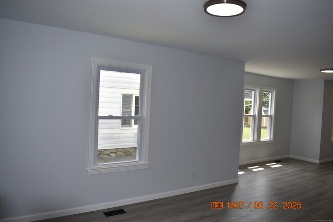 Building Photo - 41 Highland Ave