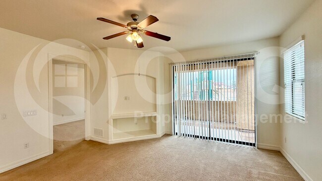 Building Photo - 1456 E 9th St