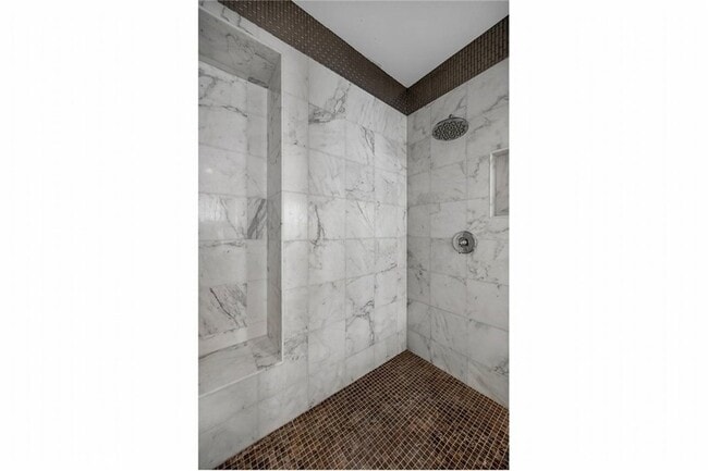 Building Photo - 8001 S Ocean Bluff Dr