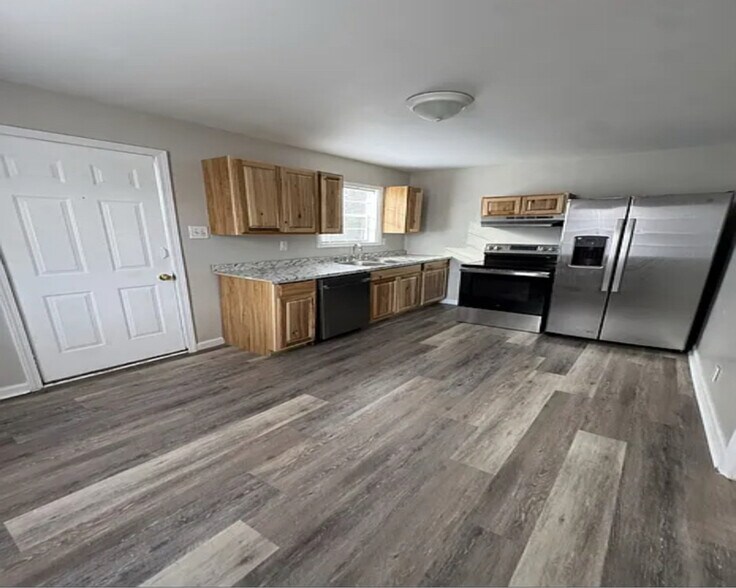 Building Photo - 8241 Colquitt St