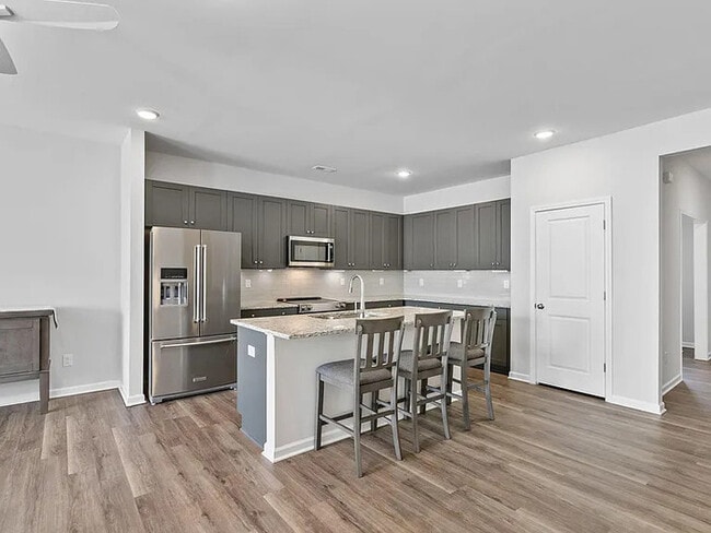 Building Photo - Earn Wealth While Leasing - Like a Homeowner - Lease to Own