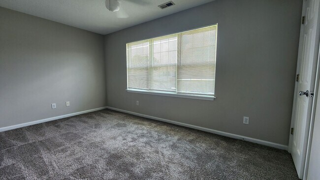 Building Photo - Townhome in Swansboro with 2 Master Suites + Community Pool. Showings Available!