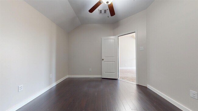 Building Photo - 2135 Llerena Ln
