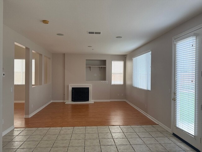 Building Photo - Updated home near Sycamore Canyon available for lease