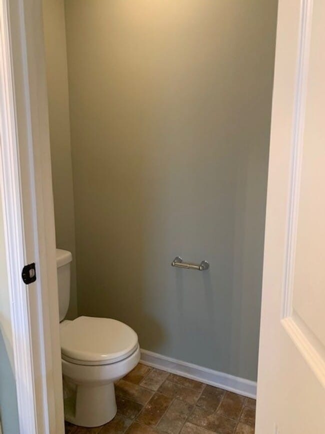 Building Photo - 3 Bedroom, 2 Bath House in Harlem