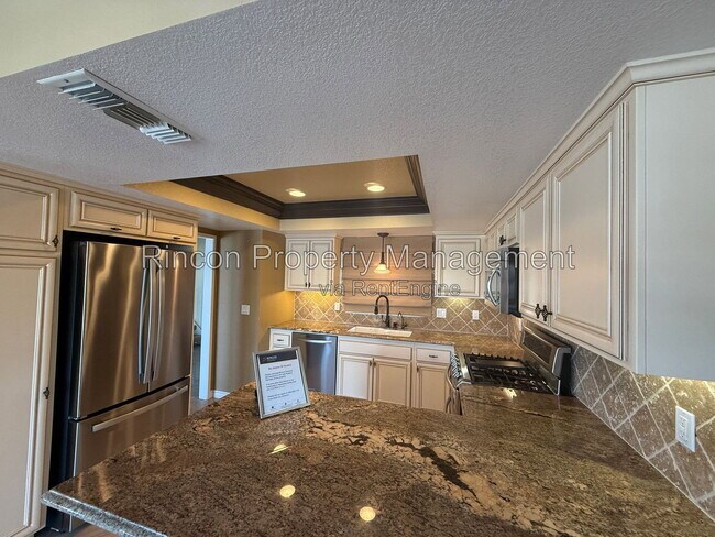 Building Photo - 4551 Costa De Oro