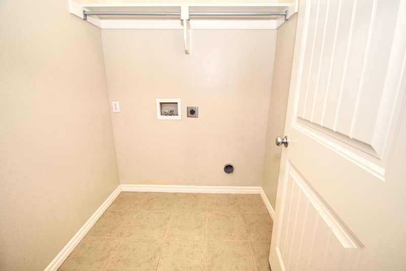 Building Photo - 1212 Jeannie Ln