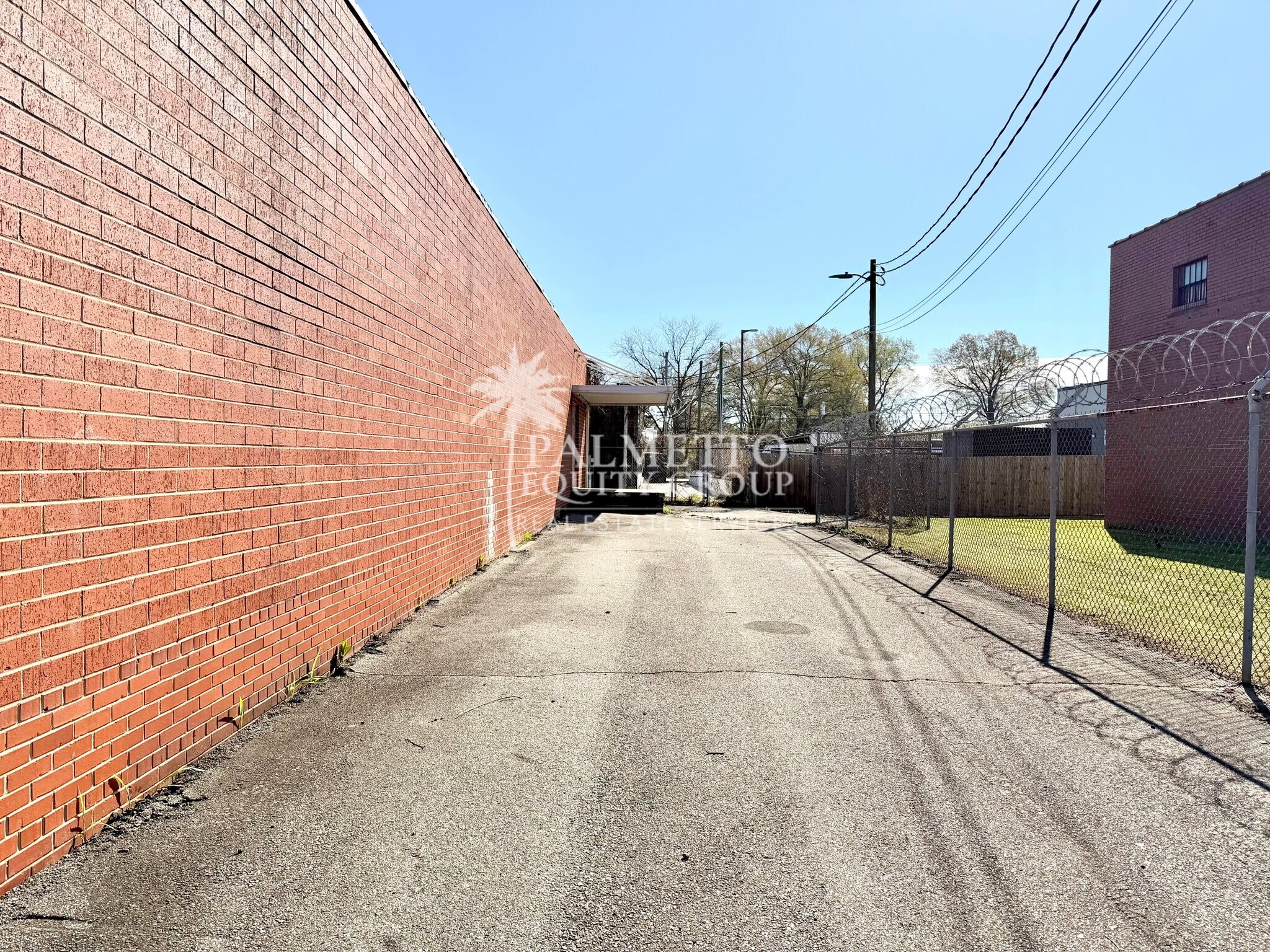 Building Photo - 1012 N Raleigh St