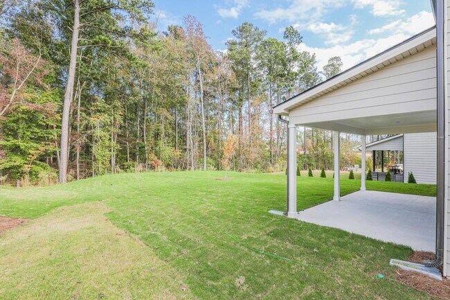 Building Photo - 131 Vivian Ln