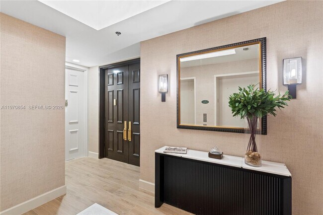 Building Photo - 626 Coral Wy