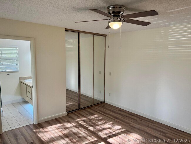 Building Photo - 3119 Kingston Ct