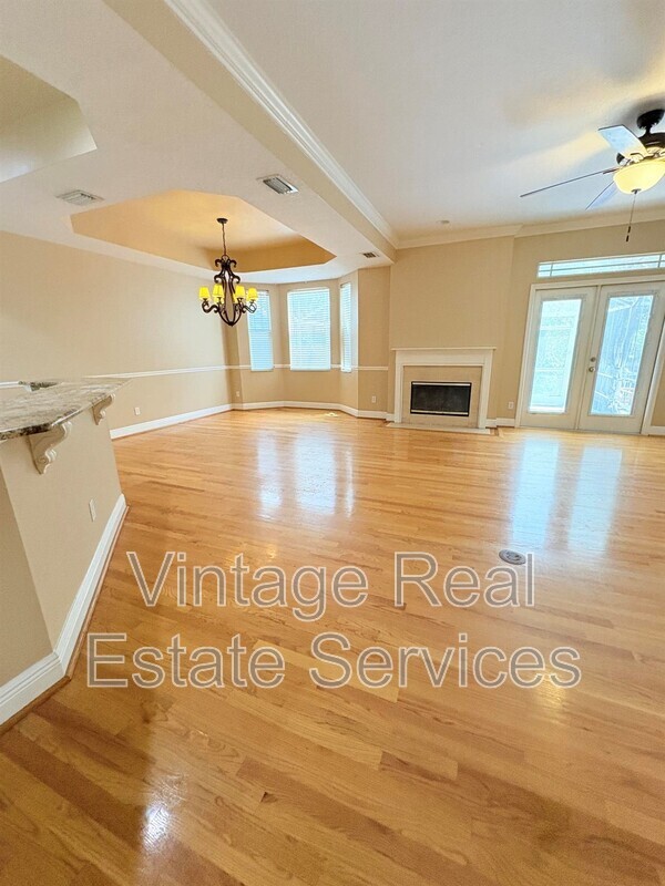 Building Photo - 2856 Bayshore Trails Dr