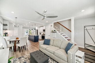 Building Photo - 111 Hanover St